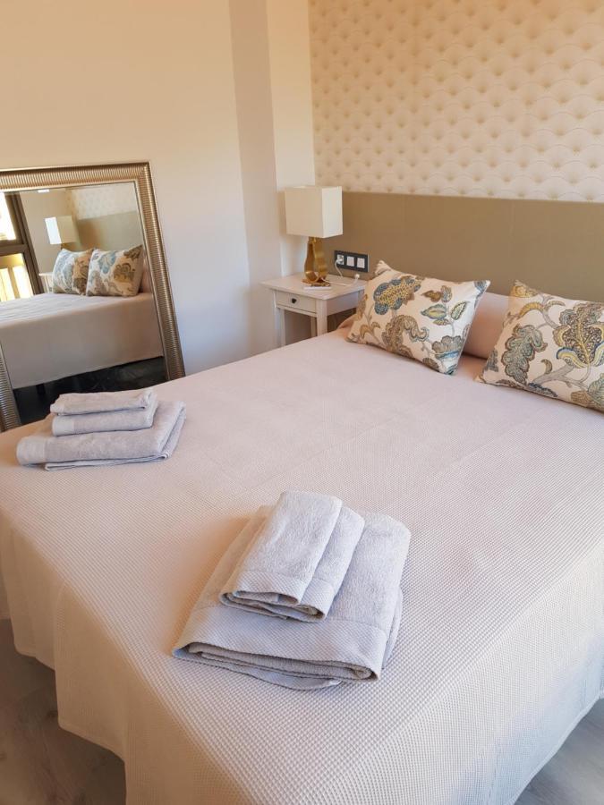 Ordono II Suites Con Aire Acondicionado Y Wifi Леон Екстериор снимка