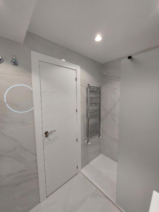 Ordono II Suites Con Aire Acondicionado Y Wifi Леон Екстериор снимка