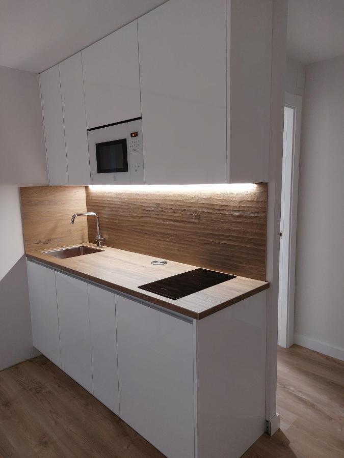Ordono II Suites Con Aire Acondicionado Y Wifi Леон Екстериор снимка
